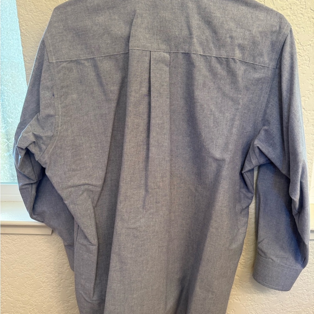 G.H. Bass & Co. 💯 % Cotton Light Blue Weejun Oxford  Shirt Button Down Collar - Picture 15 of 17